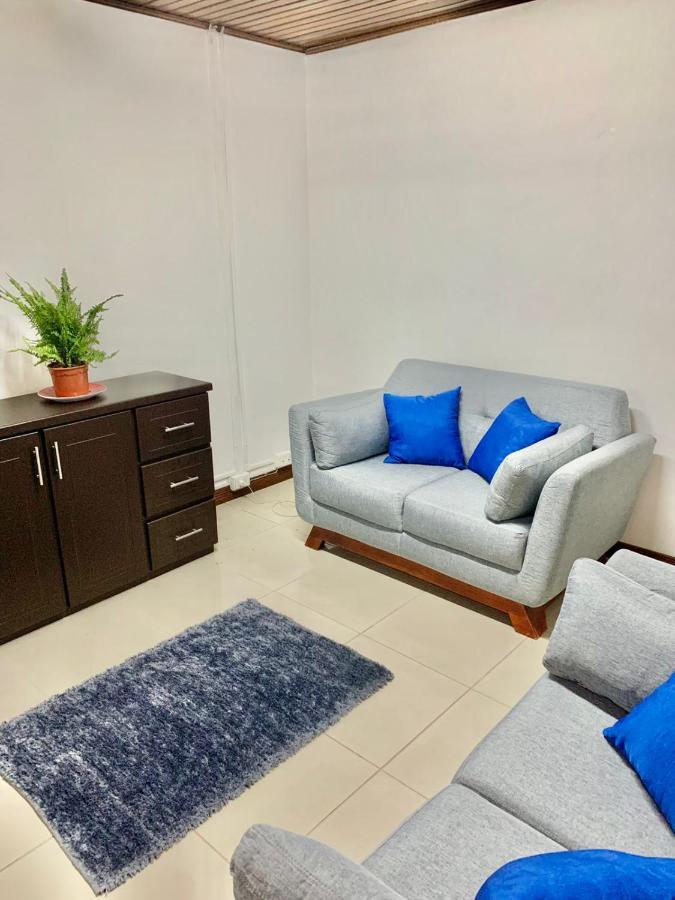 Global House Cr Hostel Backpackers Alajuela Habitacion Compartida 2 Camas Por Habitacion المظهر الخارجي الصورة