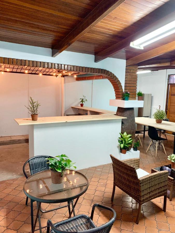 Global House Cr Hostel Backpackers Alajuela Habitacion Compartida 2 Camas Por Habitacion المظهر الخارجي الصورة