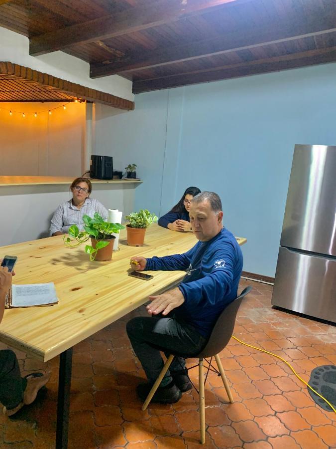 Global House Cr Hostel Backpackers Alajuela Habitacion Compartida 2 Camas Por Habitacion المظهر الخارجي الصورة